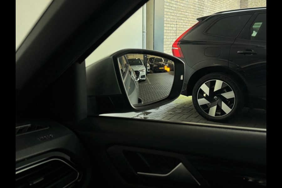 Volkswagen T-Roc 2.0 TSI 4Motion R Pano|Akra|Keyless|Sfeer