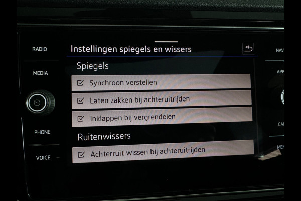 Volkswagen T-Roc 2.0 TSI 4Motion R Pano|Akra|Keyless|Sfeer