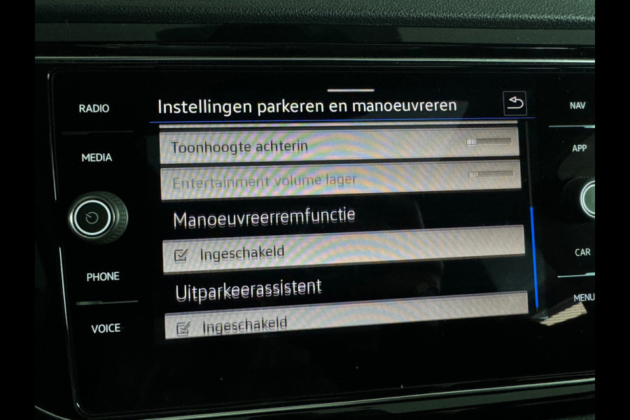 Volkswagen T-Roc 2.0 TSI 4Motion R Pano|Akra|Keyless|Sfeer