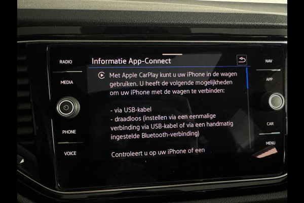 Volkswagen T-Roc 2.0 TSI 4Motion R Pano|Akra|Keyless|Sfeer