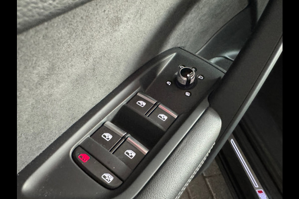 Audi Q5 50 TFSI e S Line Competition Pano|Sfeer|Trekhaak|Keyless
