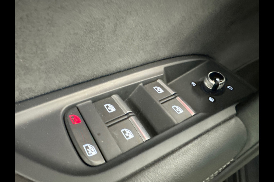Audi Q5 50 TFSI e S Line Competition Pano|Sfeer|Trekhaak|Keyless