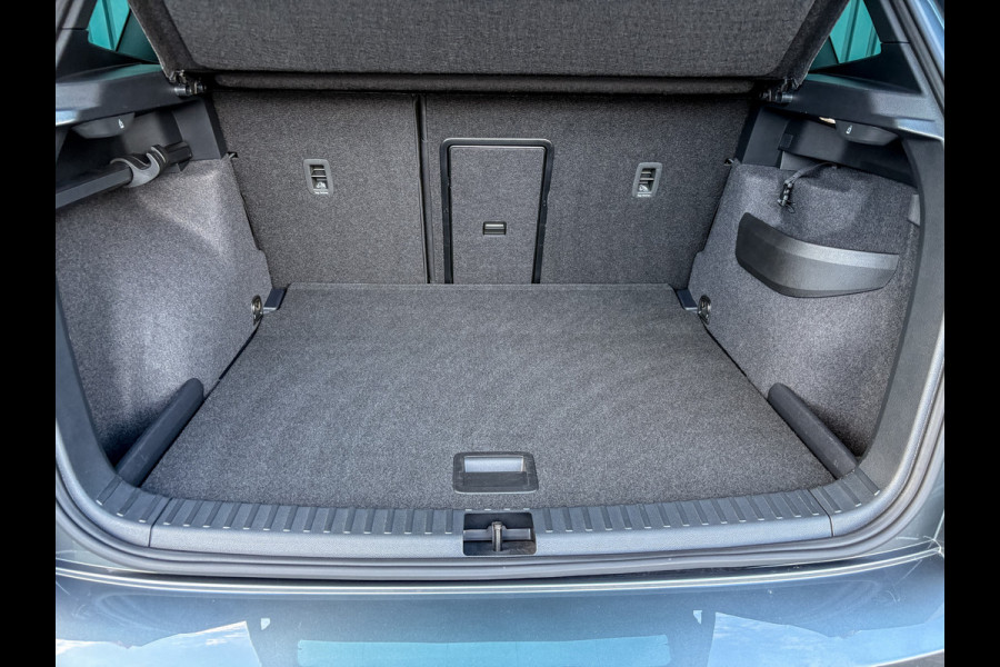 Škoda Karoq 1.5 TSI ACT Sportline Business | Panodak | Trekhaak wegkl. | Stoel geheugen | Leder | Prijs Rijklaar!!