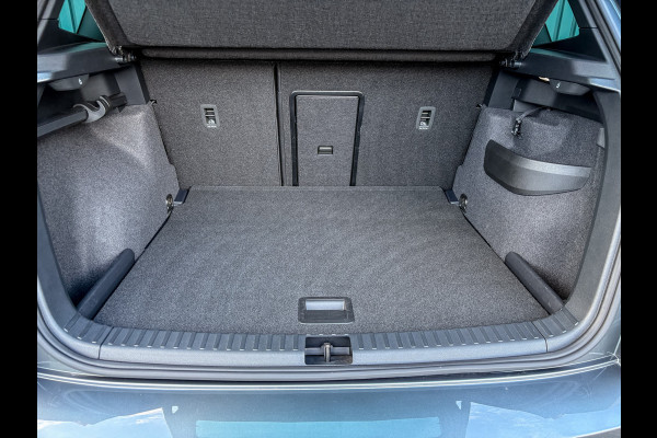 Škoda Karoq 1.5 TSI ACT Sportline Business | Panodak | Trekhaak wegkl. | Stoel geheugen | Leder | Prijs Rijklaar!!