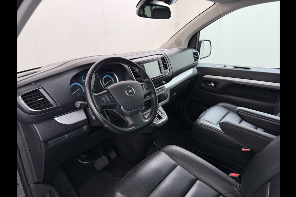 Opel Vivaro Combi Electric 8-Persoons L2 75kWh Leder Panoramadak 2X Elek.Schuifdeur Trekhaak 360°Camera Stoelverwarming Apple Carplay Android Auto Navi Ecc SOH 90% Cruise Control Regen-Lichtsensor Privacy Glas Lmv DAB Led 1.000KG Trekgewicht Garantie op Accu tot 19-12-2030/160.000km