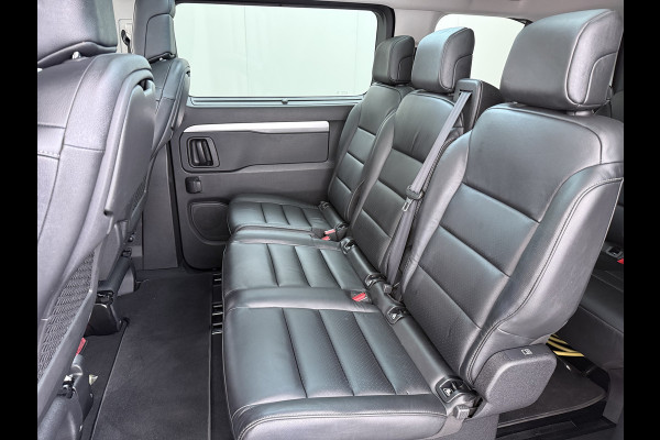 Opel Vivaro Combi Electric 8-Persoons L2 75kWh Leder Panoramadak 2X Elek.Schuifdeur Trekhaak 360°Camera Stoelverwarming Apple Carplay Android Auto Navi Ecc SOH 90% Cruise Control Regen-Lichtsensor Privacy Glas Lmv DAB Led 1.000KG Trekgewicht Garantie op Accu tot 19-12-2030/160.000km
