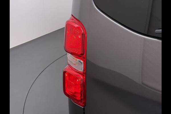 Opel Vivaro Combi Electric 8-Persoons L2 75kWh Leder Panoramadak 2X Elek.Schuifdeur Trekhaak 360°Camera Stoelverwarming Apple Carplay Android Auto Navi Ecc SOH 90% Cruise Control Regen-Lichtsensor Privacy Glas Lmv DAB Led 1.000KG Trekgewicht Garantie op Accu tot 19-12-2030/160.000km
