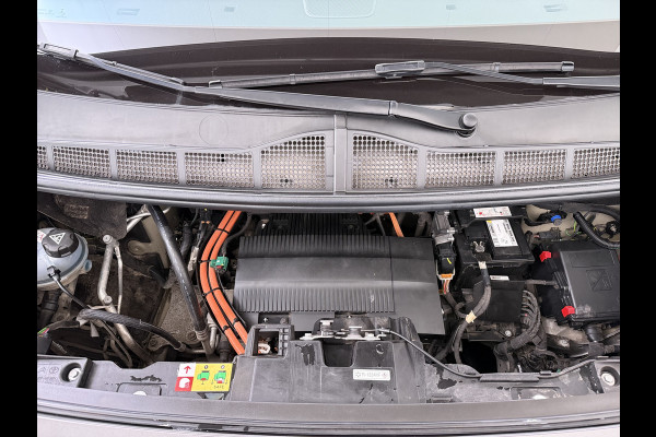 Opel Vivaro Combi Electric 8-Persoons L2 75kWh Leder Panoramadak 2X Elek.Schuifdeur Trekhaak 360°Camera Stoelverwarming Apple Carplay Android Auto Navi Ecc SOH 90% Cruise Control Regen-Lichtsensor Privacy Glas Lmv DAB Led 1.000KG Trekgewicht Garantie op Accu tot 19-12-2030/160.000km