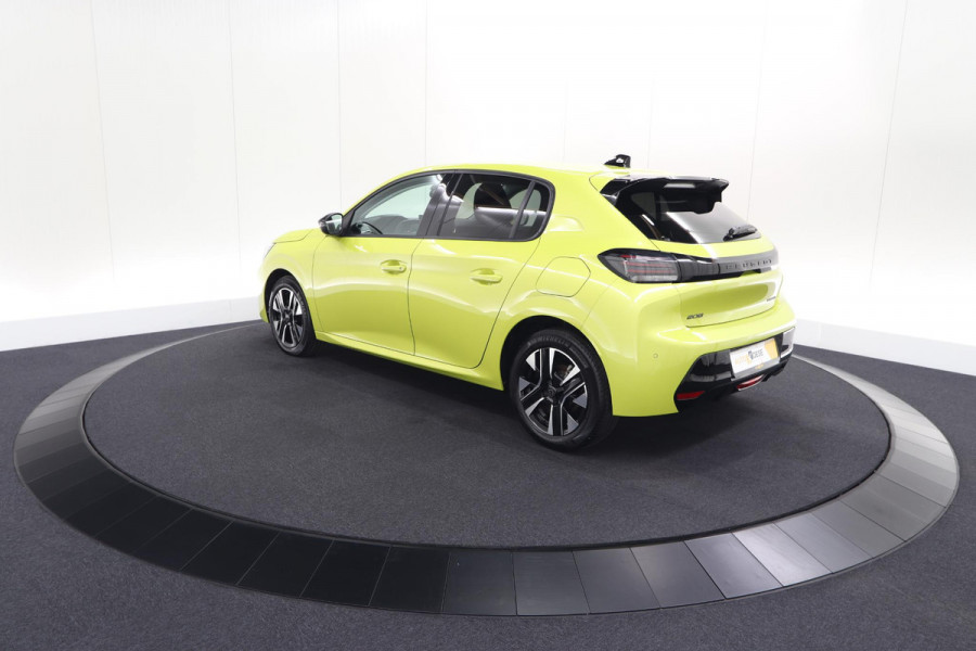 Peugeot 208 1.2 Hybrid 100 e-DCS6 Allure | Apple Carplay | Parkeersensoren Voor + Achter | Climate Control