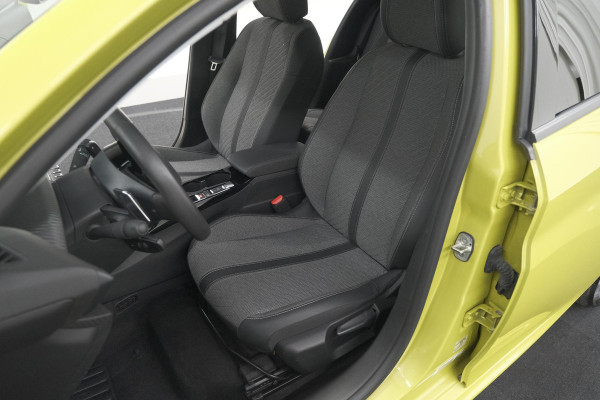 Peugeot 208 1.2 Hybrid 100 e-DCS6 Allure | Apple Carplay | Parkeersensoren Voor + Achter | Climate Control