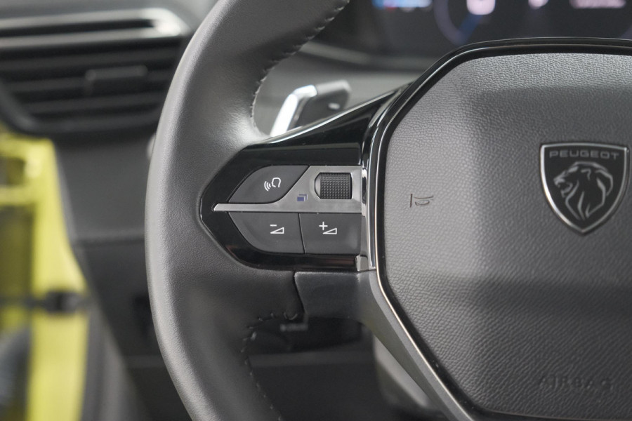 Peugeot 208 1.2 Hybrid 100 e-DCS6 Allure | Apple Carplay | Parkeersensoren Voor + Achter | Climate Control
