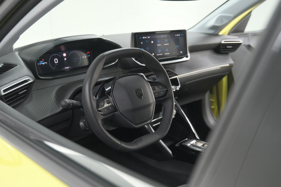Peugeot 208 1.2 Hybrid 100 e-DCS6 Allure | Apple Carplay | Parkeersensoren Voor + Achter | Climate Control