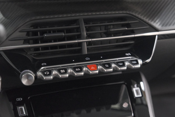 Peugeot 208 1.2 Hybrid 100 e-DCS6 Allure | Apple Carplay | Parkeersensoren Voor + Achter | Climate Control
