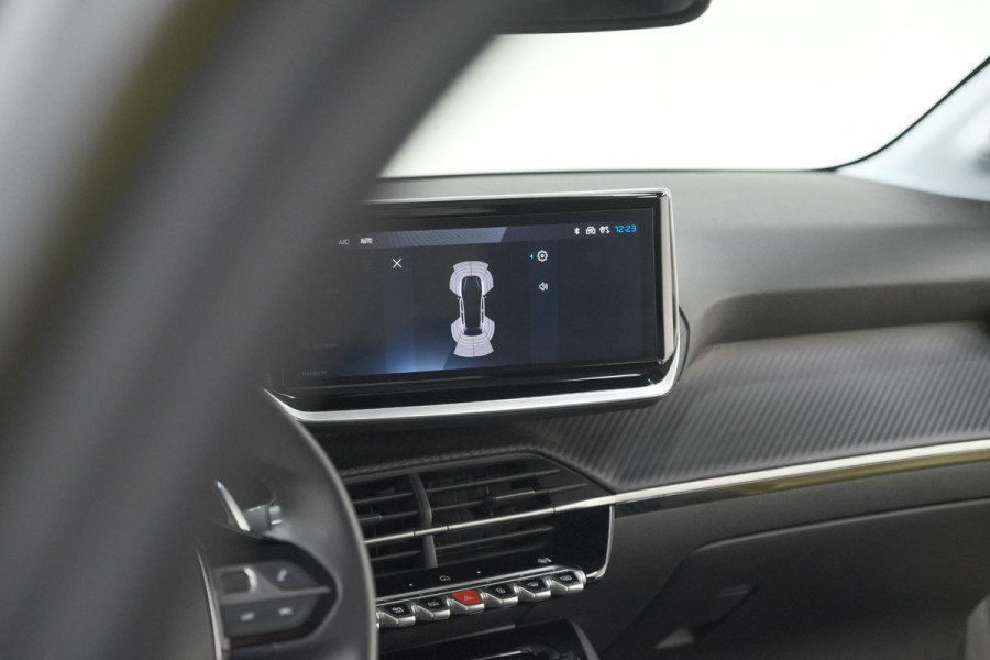 Peugeot 208 1.2 Hybrid 100 e-DCS6 Allure | Apple Carplay | Parkeersensoren Voor + Achter | Climate Control