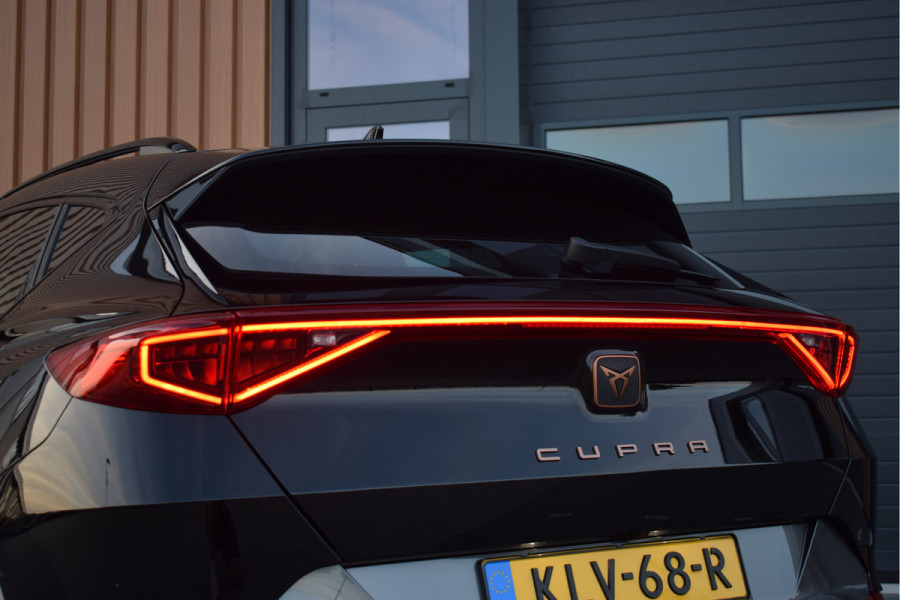 CUPRA Formentor 1.4 e-Hybrid VZ Copper Edition | Pano | Trekhaak | Camera | 20"