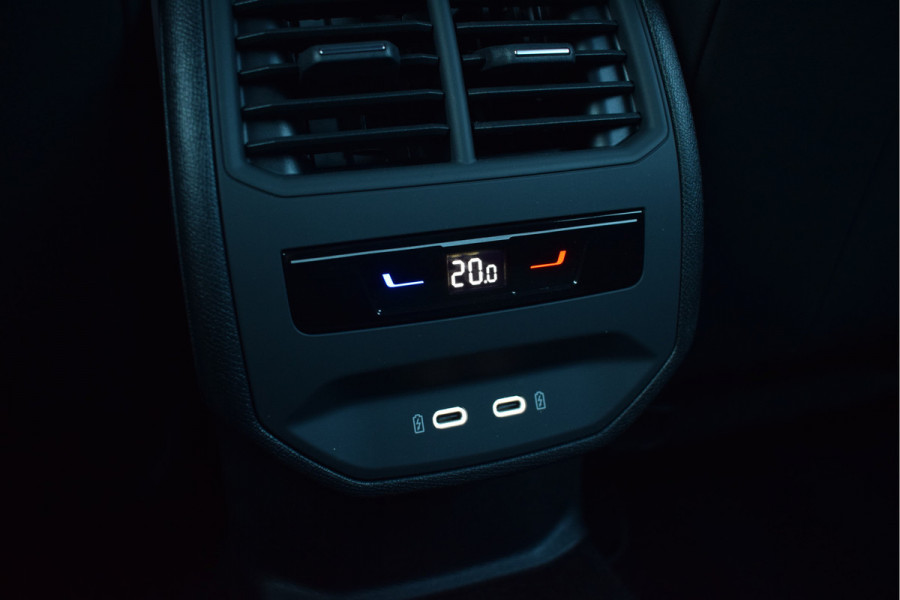 CUPRA Formentor 1.4 e-Hybrid VZ Copper Edition | Pano | Trekhaak | Camera | 20"