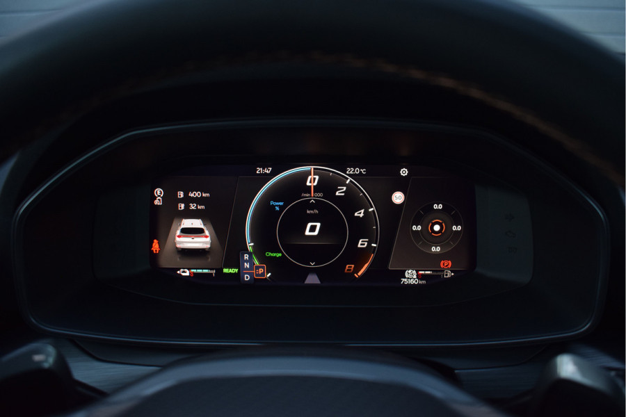 CUPRA Formentor 1.4 e-Hybrid VZ Copper Edition | Pano | Trekhaak | Camera | 20"