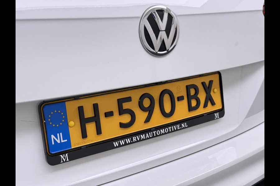 Volkswagen Tiguan 1.5 TSI ACT Highline Business R VAN: 30.900,- VOOR: 27.877,- UW WKVOORDEEL: 3.023,- | 3X R-LINE | R-LINE BINNEN + BUITEN + ONDERSTEL | PANORAMADAK | DIGITAAL COCKPIT | ACHTERUITRIJCAMERA | ONDERHOUDSHISTORIE COMPLEET | APPLE CARPLAY | TREKHAAK