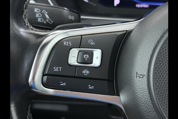 Volkswagen Tiguan 1.5 TSI ACT Highline Business R VAN: 30.900,- VOOR: 27.877,- UW WKVOORDEEL: 3.023,- | 3X R-LINE | R-LINE BINNEN + BUITEN + ONDERSTEL | PANORAMADAK | DIGITAAL COCKPIT | ACHTERUITRIJCAMERA | ONDERHOUDSHISTORIE COMPLEET | APPLE CARPLAY | TREKHAAK