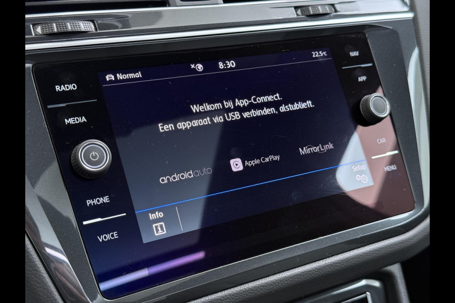 Volkswagen Tiguan 1.5 TSI ACT Highline Business R VAN: 30.900,- VOOR: 27.877,- UW WKVOORDEEL: 3.023,- | 3X R-LINE | R-LINE BINNEN + BUITEN + ONDERSTEL | PANORAMADAK | DIGITAAL COCKPIT | ACHTERUITRIJCAMERA | ONDERHOUDSHISTORIE COMPLEET | APPLE CARPLAY | TREKHAAK