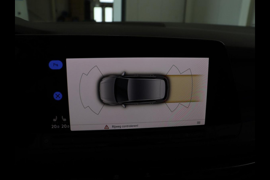 Volkswagen Golf 1.5 TSI R-Line Business | Carplay | Full LED | Carplay | Stoelverwarming | Adaptive cruise | Parkeersensoren | Navigatie | Climate control | LM | Sfeerverlichting