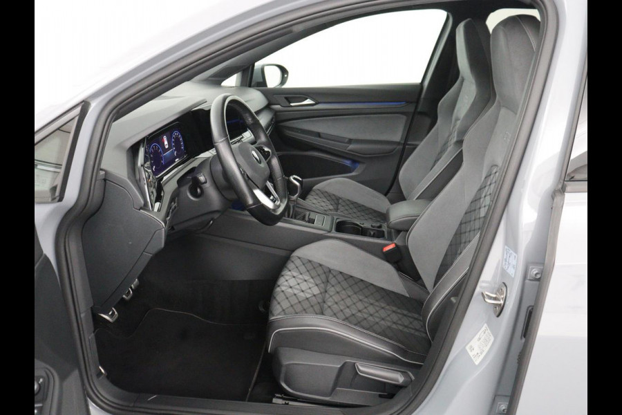 Volkswagen Golf 1.5 TSI R-Line Business | Carplay | Full LED | Carplay | Stoelverwarming | Adaptive cruise | Parkeersensoren | Navigatie | Climate control | LM | Sfeerverlichting