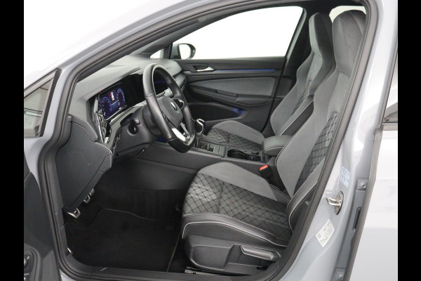 Volkswagen Golf 1.5 TSI R-Line Business | Carplay | Full LED | Carplay | Stoelverwarming | Adaptive cruise | Parkeersensoren | Navigatie | Climate control | LM | Sfeerverlichting