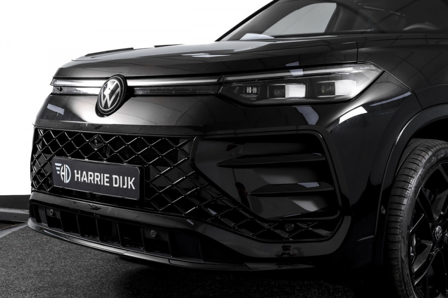 Volkswagen Tayron 1.5 eHybrid R-Line Edition | Black Style | 15 inch Navi | Elek. Trekhaak | IQ Light | HUD | S/K-Panodak | Dig. Cockpit | Adapt. Cruise | Stoel-+Stuurverw. | 360 Camera | NAV + App. Connect | ECC | Elek. Klep | LM 20" | 9294