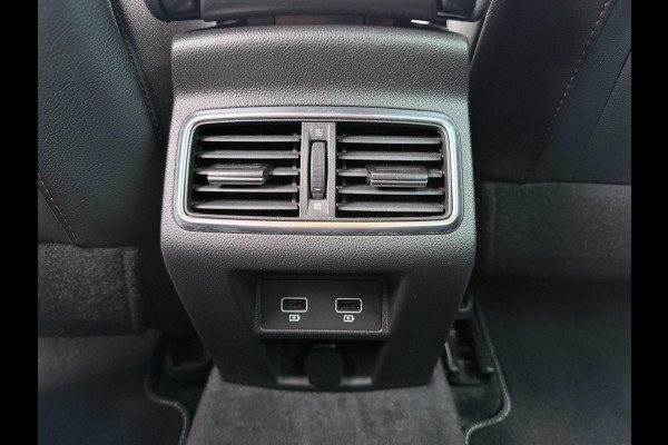 Renault Mégane 1.6 E-Tech Plug-In Hybrid 160 R.S. Line | Camera | PDC | Keyless |