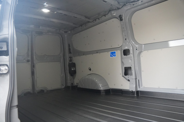 Ford E-Transit Custom 340 L2H1 Sport 71 kWh 218pk - ACC - B&O - Navi - Stoel/Stuurverwarming - 360 Camera - Blindspot - Rijklaar