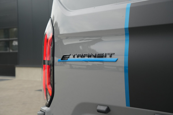 Ford E-Transit Custom 340 L2H1 Sport 71 kWh 218pk - ACC - B&O - Navi - Stoel/Stuurverwarming - 360 Camera - Blindspot - Rijklaar