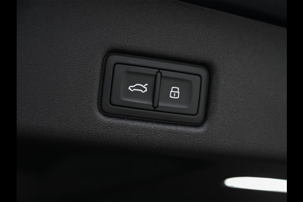 Audi Q5 Sportback 2.0 TFSI e-hybrid quattro S edition 367pk | S-stoelen | Panoramadak | Elektr. trekhaak | Oled verlichting | Adaptive cruise control | Tech Plus | 360 Camera | Memory | Ambiance interieur |