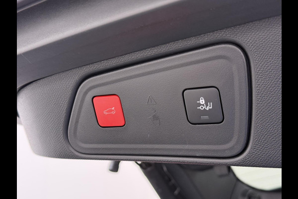 Peugeot 3008 1.6 HYbrid 225 GT Pack Business VAN € 25.900,- VOOR € 23.440,- | UW WK-VOORDEEL: € 2.460,- | ORIGINEEL NL AUTO | ELEKTRISCHE ACHTERKLEP | STOELVERWARMING | KEYLESS START & GO | CAMERA | DODEHOEKDETECTIE | PEUGEOT DEALER ONDERHOUDEN