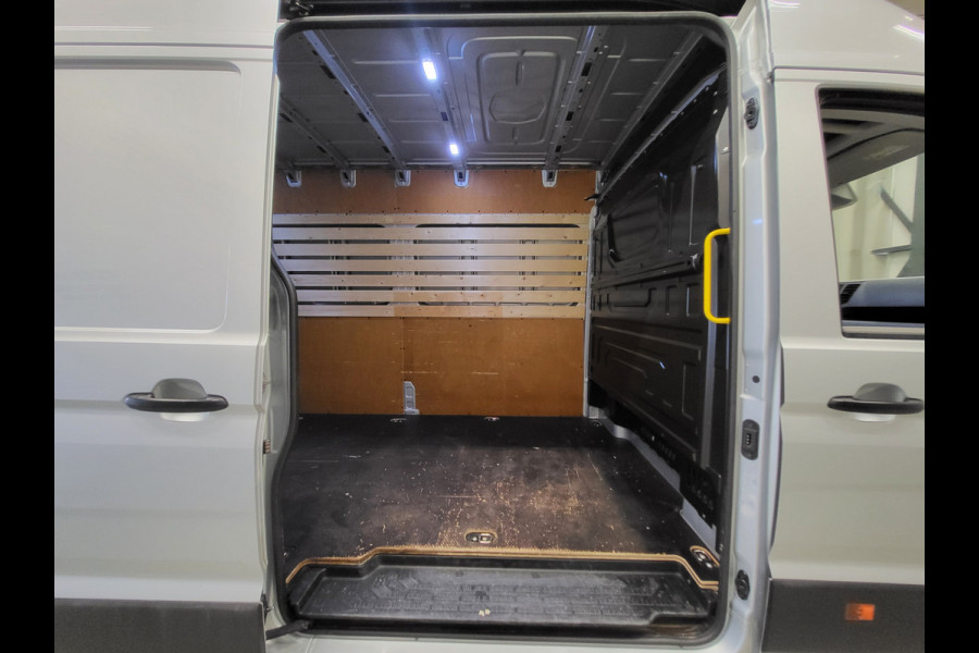 Volkswagen Crafter 2.0TDI 140pk L4/H3 3000kg Trekgewicht Euro 6!