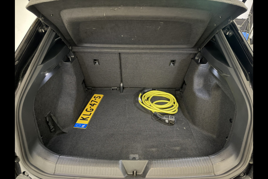 Volkswagen ID.4 Pro 77 kWh | Keyless | Cruise Control Adaptief | Soh (batterijcheck) Waarde 93,7 %