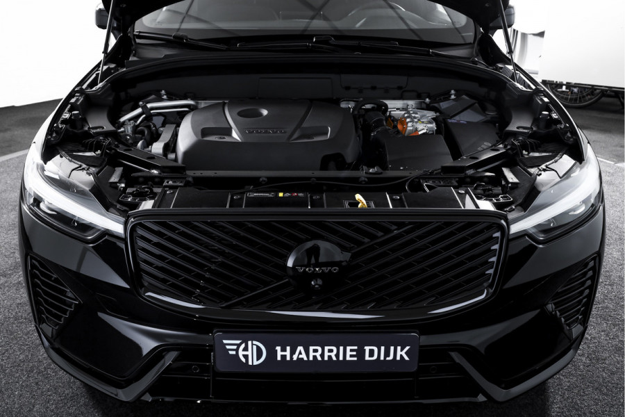 Volvo XC60 2.0 T8 Plug-in hybrid AWD Plus Black Edition | S/K Panodak | Elek. Trekhaak | 360 Camera | Head-Up | Harman/Kardon | Dig.Cockpit | Adapt.Cruise | Stoel-+Stuurverw. | NAV+App.Connect | Auto.Airco | LM 21" | 9971