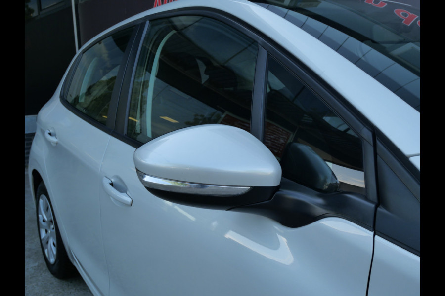 Peugeot 208 1.2 PURETECH BLUE LION | 5-DRS | CARPLAY | ALL-SEASON | CRUISE | RIEM V.V.!!