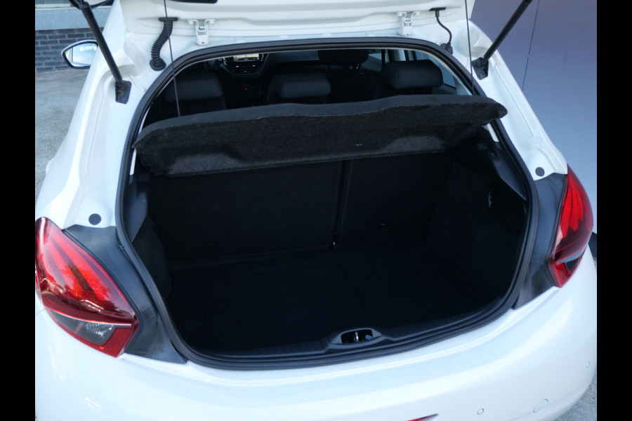 Peugeot 208 1.2 PURETECH BLUE LION | 5-DRS | CARPLAY | ALL-SEASON | CRUISE | RIEM V.V.!!