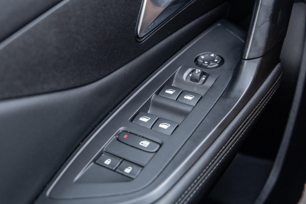 Peugeot 308 SW 1.6 HYbrid 180 GT Pack Business AIRCO / CRUISE CONTROLE / CARPLAY / PLUG IN HYBRID / STOELVERWARMING