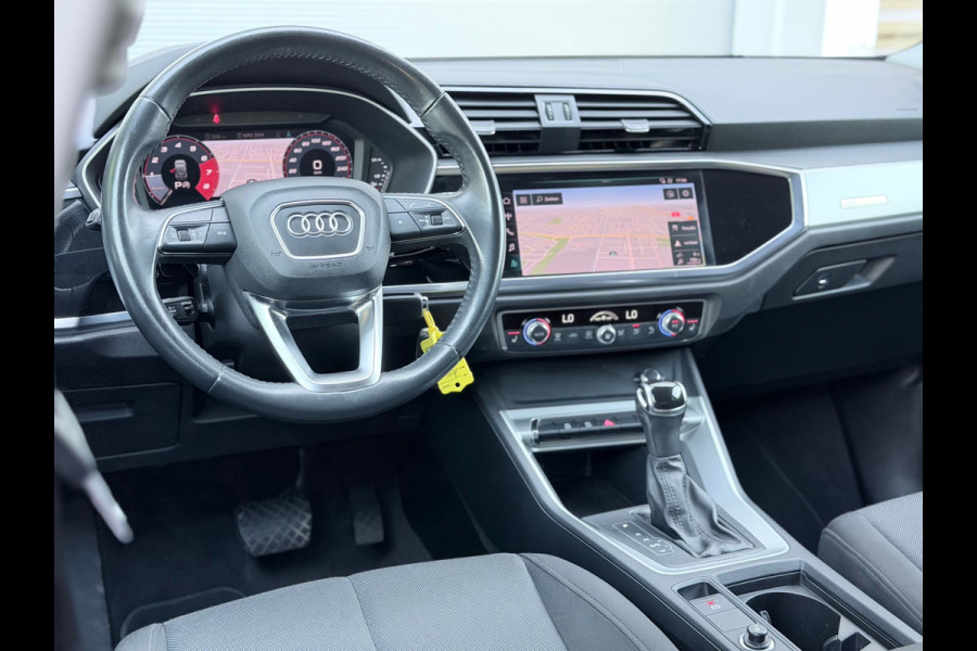 Audi Q3 35 TFSI Pro Line AppleCarPlay/Blindspot/Matrix