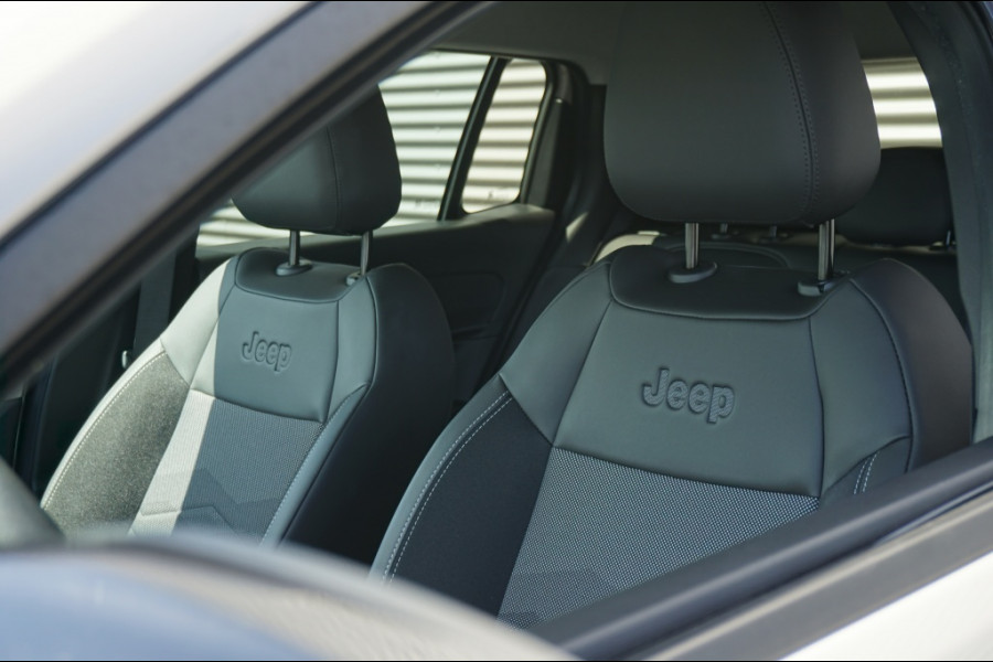 Jeep Avenger Summit 54kWh MEEST LUXE | 400 KM WLTP | CARPLAY