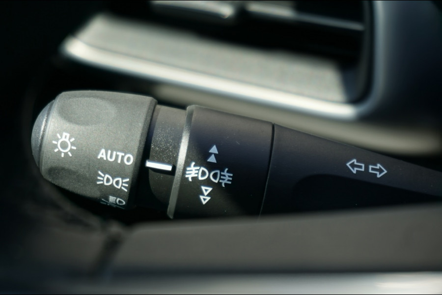 Jeep Avenger Summit 54kWh MEEST LUXE | 400 KM WLTP | CARPLAY