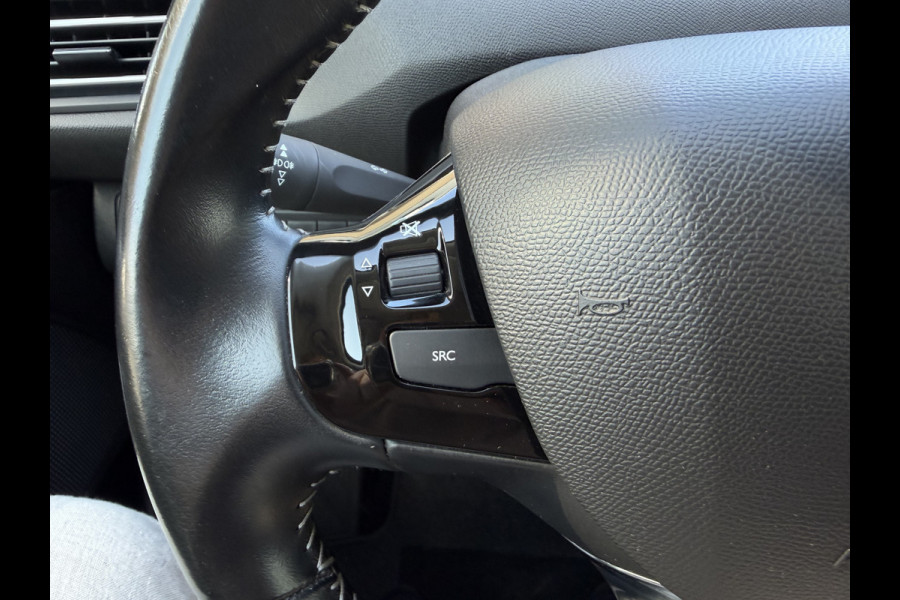 Peugeot 308 Allure / Carplay / Keyless / Cruise / Parkeersensoren V+A / Navi / 16''