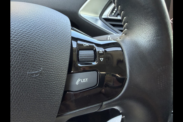 Peugeot 308 Allure / Carplay / Keyless / Cruise / Parkeersensoren V+A / Navi / 16''