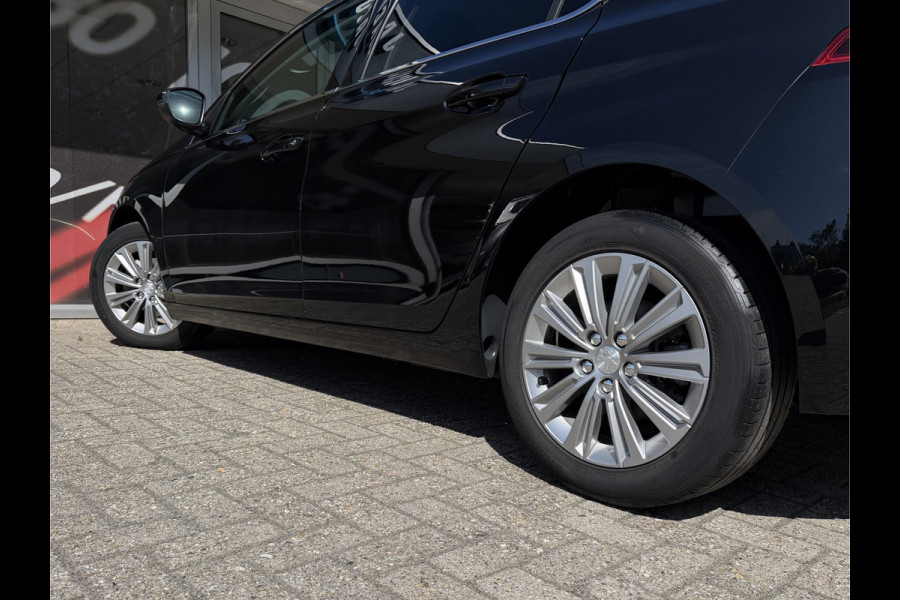 Peugeot 308 Allure / Carplay / Keyless / Cruise / Parkeersensoren V+A / Navi / 16''