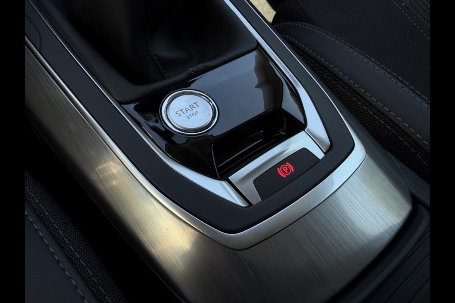 Peugeot 308 Allure / Carplay / Keyless / Cruise / Parkeersensoren V+A / Navi / 16''