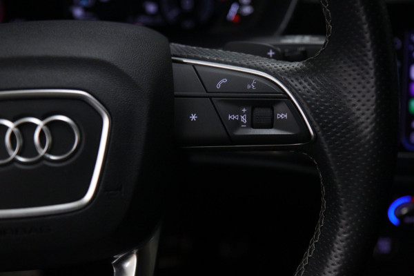 Audi Q3 Sportback 45 TFSI e S Edition /PANO/CARPLAY/KEYLES/STOELV/BOMVOL