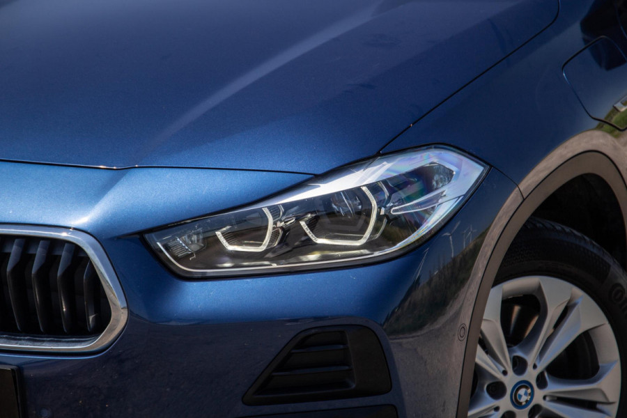 BMW X2 xDrive25e Executive CAMERA / PLUG IN HYBRID / STOELVERWARMING / DEALER ONDERHOUDEN