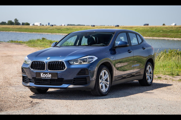 BMW X2 xDrive25e Executive CAMERA / PLUG IN HYBRID / STOELVERWARMING / DEALER ONDERHOUDEN