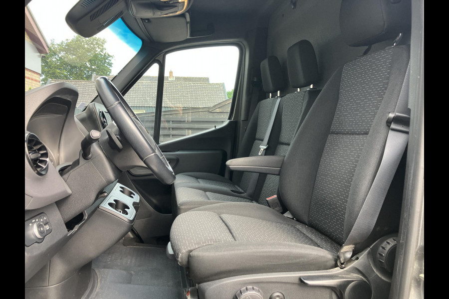 Mercedes-Benz Sprinter 319 3.0 CDI L2H2 | MBUX | 360 Camera | LED